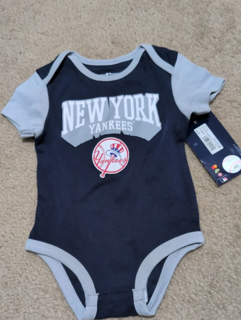 New York Yankees 6-9 M Onesie